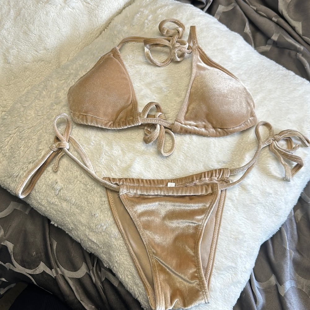 Tan Velour string bikini (zaful)